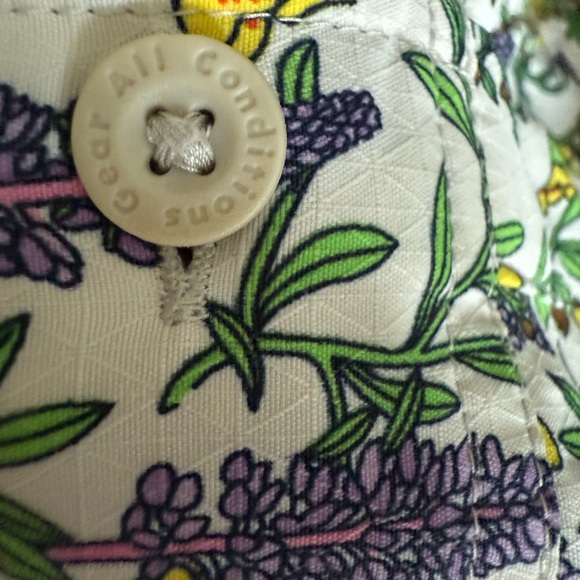 Nike ACG ‘Snowgrass’ Multicolor Floral Men's Casual Shirt - Picture 7 of 9